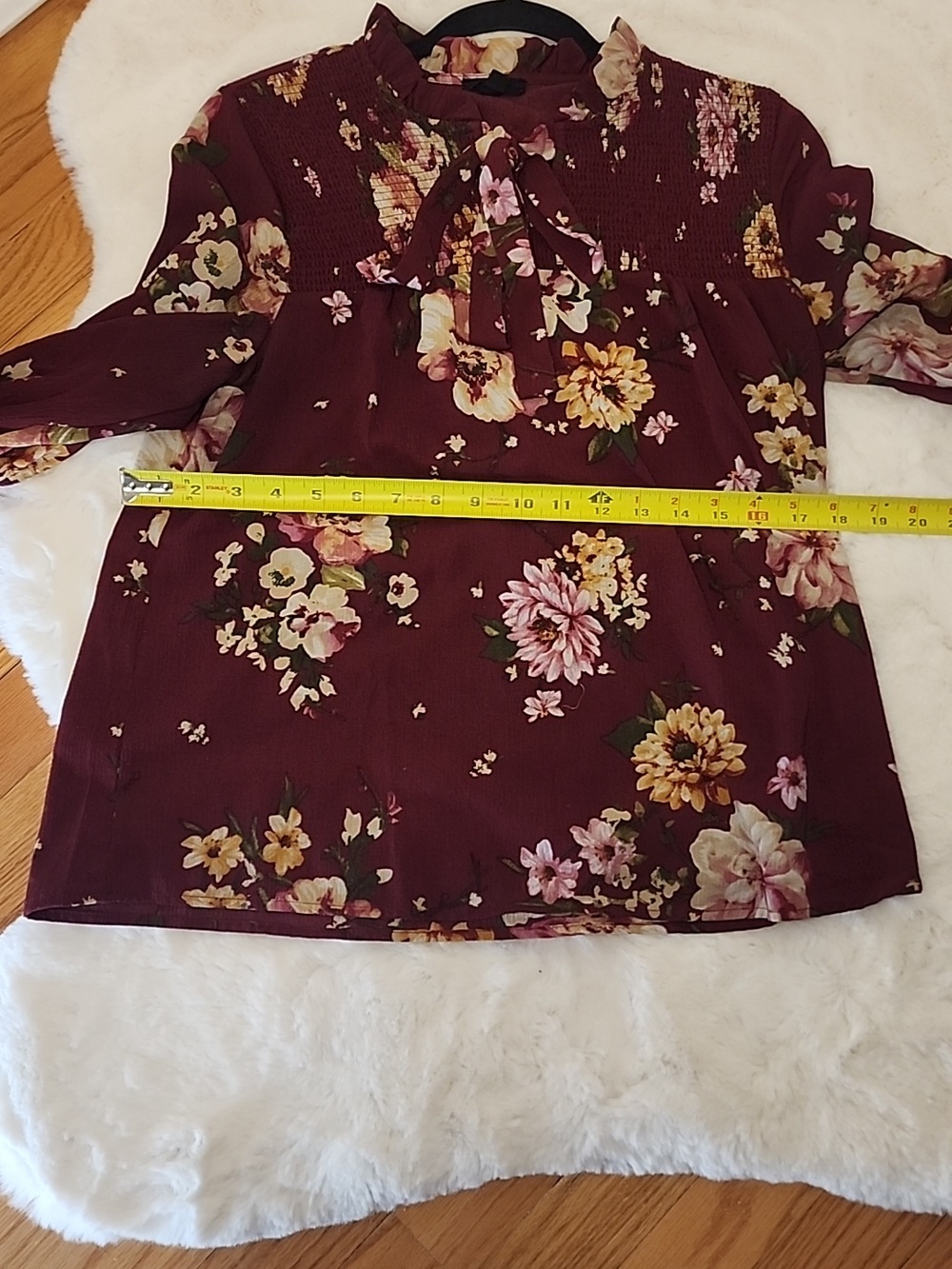 Mine Women's Burgundy Floral Chiffon Tie-Neck Blouse Top Size M Long Sleeves - Picture 12 of 13